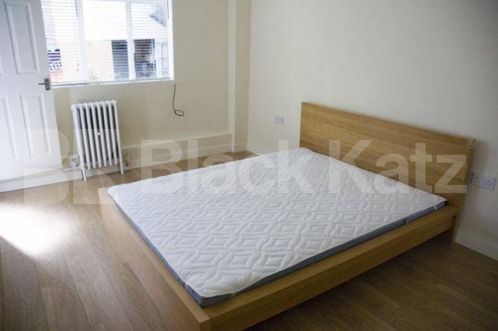 			NEW INSTRUCTION, 1 Bedroom, 1 bath, 1 reception Ground Floor Flat			 Shepherds Bush Green, Shepherds Bush